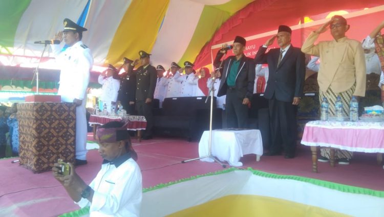 Diikuti Berbagai Elemen Masyarakat, Camat Lolongguba Pimpin Upacara HUT RI ke-79