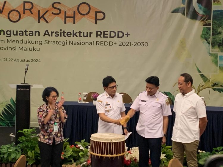 PJ. Gubernur Maluku Buka Worksop Penguatan Arsitektur