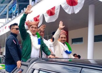 Tiba di Namlea, Paslon Ikram Umasugi Dan Sudarmo Disambut Ribuan Pendukung