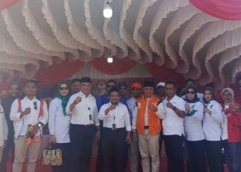 Dipastikan Menang, Ikram Umasugi dan Sudarmo Resmi Daftar di KPU Buru