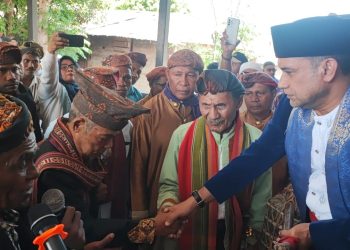 Warga Adat Siap Kawal Aziz Hentihu Menjadi Bupati Buru