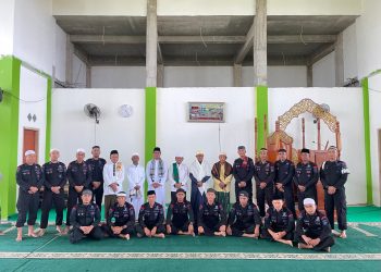 Brimob Namlea Satbrimob Polda Maluku Gelar Shalat Jumat Berjamaah
