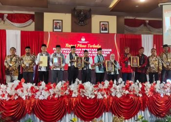 KPU Kabupaten Buru Tetapkan Nomor Urut Pasangan Cabup dan Cawabup Pilkada 2024