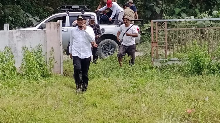 Pj Bupati Buru Prihatin Dengan Kondisi Kantor Camat Kaiely