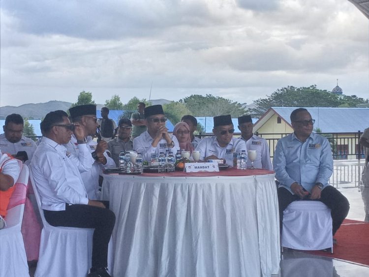 Sejumlah Kader Golkar  Hengkang ke Paslon Mandat