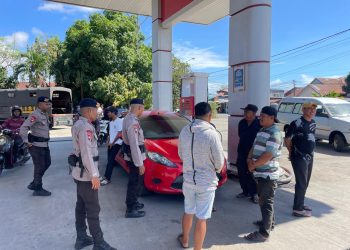 Patroli Kamtibmas Guna Mensosialisasikan Pentingnya Menjaga Keamanan dan Ketertiban Masyarakat