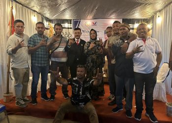 Calon Bupati Safitri Silahturahmi di Syukuran Anggota DPRD Bursel