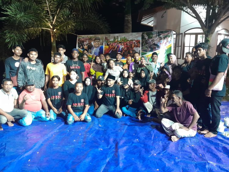 Cabup Aziz Hentihu Sampaikan 10 Program Unggulan Dalam Acara Silaturahmi Dengan Keluarga Besar AMKEI