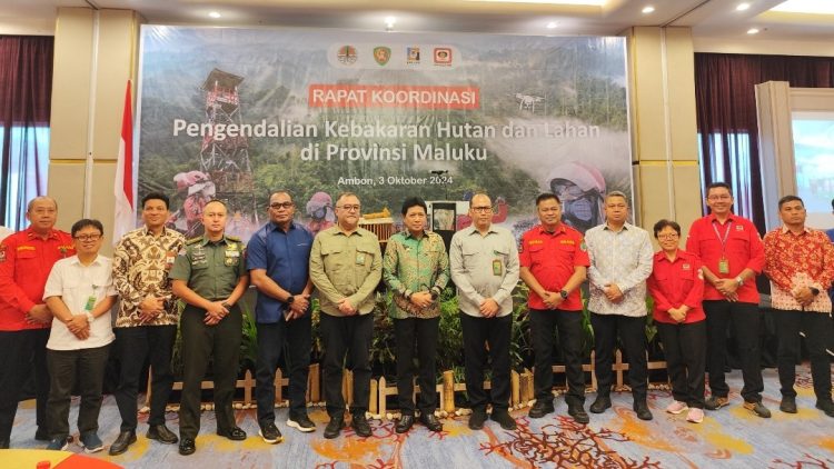 Kendalikan Kebakaran Hutan dan Lahan, Pj Gubernur Maluku Harap Kerjasama Semua Pihak