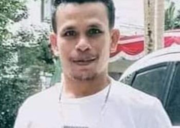 Oknum Kepala SMPN 4 Buru Ngaku  Ada di Cabup MANDAT