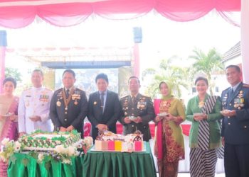 Pj. Gubernur Maluku, Sadali Ie, Hadiri menghadiri HUT TNI ke-79