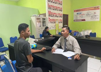 Tim Hukum Paslon SAH Resmi Laporkan Haris Wally ke Bawaslu dan Polres Bursel