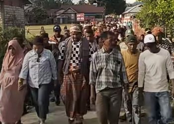 Masyarakat Desa Simi Teriakan Kemenangan Saat Kampanye Paslon Safitri-Hemfri