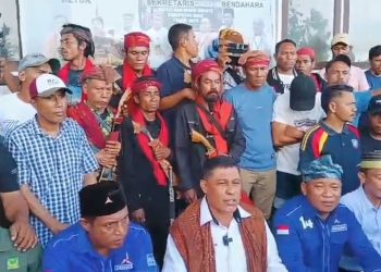 Yakin Menang 30,28 Persen, Amus-Hamsah Gelar Konfrensi Pers