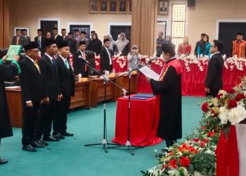 Ketua DPRD Buru : Pers Harus Selalu Kritis Dan  Menyejukan