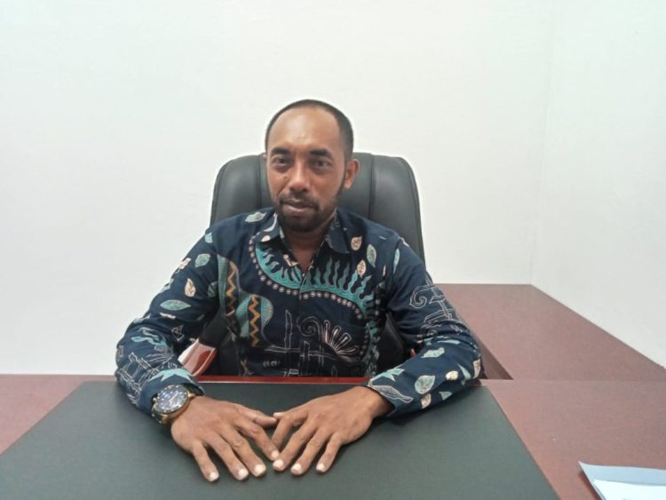 Ketua KPU Buru Akui Coblos di TPS 21 Gunakan KTP Namlea