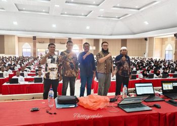 Ketua Komisi I DPRD Bursel Yohan Lesnussa Bersama Anggota Pantau Seleksi P3K