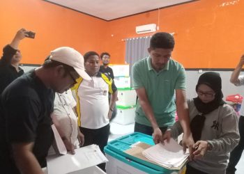 KPU Buka Kotak Suara, Sejumlah Dokumen Tidak Ditemukan, Berita Acara Gagal Ditandatangani