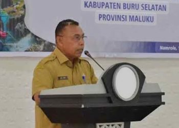Diakhir Masa Jabatannya, Bupati Safitri Tunjuk Hadi Longa Jadi Plt Sekda Bursel