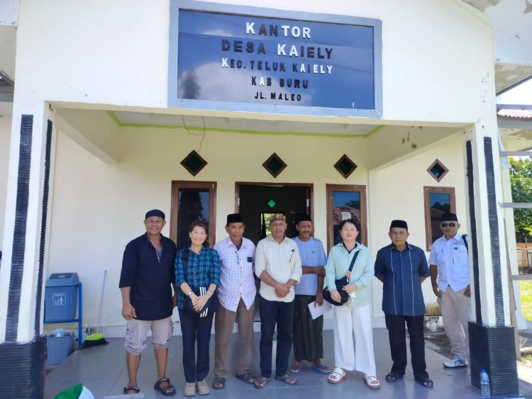 Rusman Soamole Membantah Kehadiran Dia dan Tokoh Adat Untuk Safari Ramadhan dan Pembagian Bantuan Ditolak Masyarakat Desa Kaiely