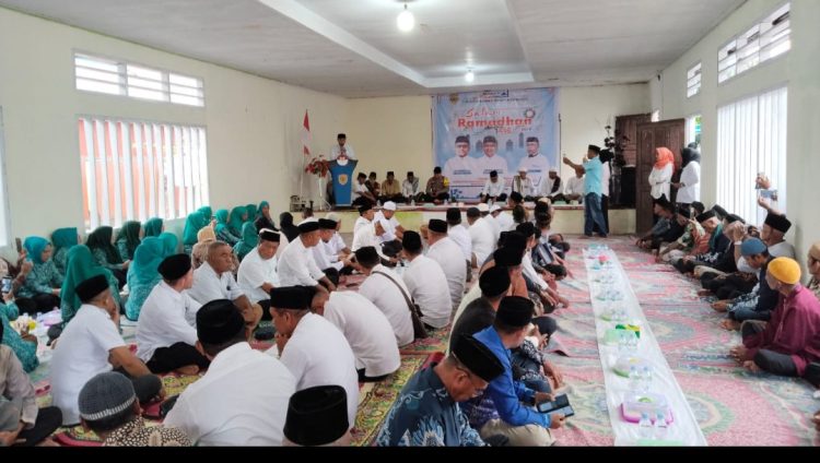 Kunker di Desa Simi Bupati La Hamidi Sampaikan Program 100 Kerja