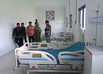 Bupati Bursel Tinjau Rumah Sakit Pratama Fogi