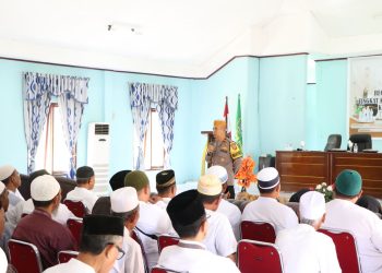 Wakapolres Akmil Djapa Berikan Bimbingan Manasik Haji  se-Kabupaten Buru