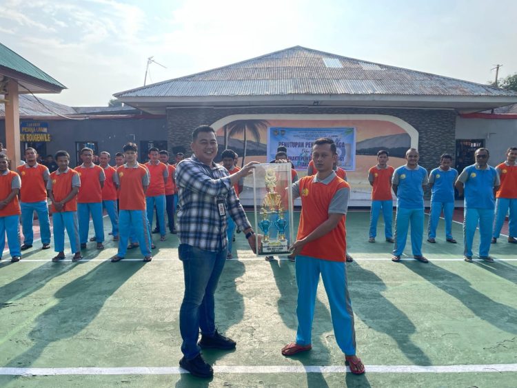 Blok Bougenville Juara Umum Porseni Rutan Ambon