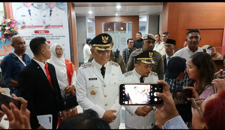 Ini Komitmen Ikram-Sudarmo Saat di Lantik Jadi Bupati dan Wakil Bupati Buru