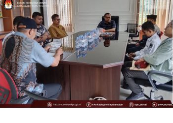 KPU Bursel Gelar Pertemuan Dengan Bupati La Hamidi