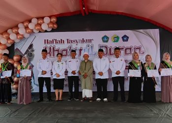 Abdul Gani  Wael Apresiasi Haflah dan Wisuda Pondok Pesantren Darussalam Kamal