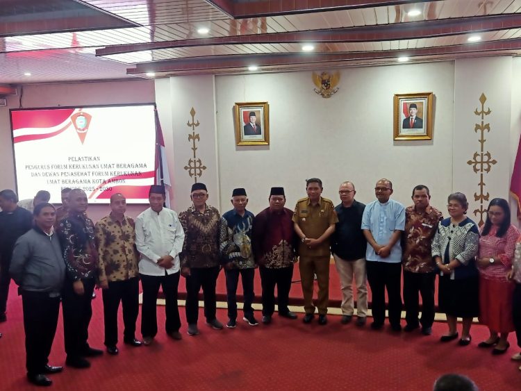 Pengurus dan Dewan Penasehat FKUB Kota Ambon Periode 2025-2030 Dilantik