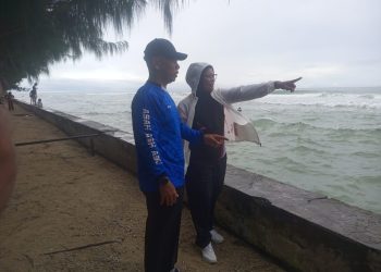 Usai Ikuti Car Free Day, Kapolres Buru Tinjau Kondisi Laut yang Mengganas: Masyarakat Diimbau Waspada