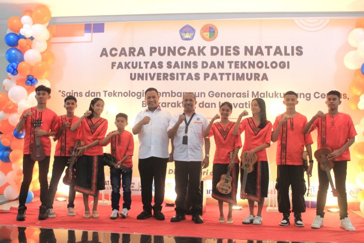 HADIRI DIES NATALIS FST UNPATTI, WAGUB HARAP TERUS MAJU DAN BERKEMBANG