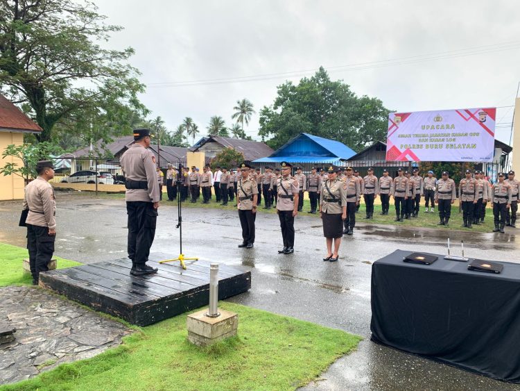 Kapolres Bursel  Andi P. Lorena  Pimpin Upacara Sertijab Kabag Ops dan penyerahan jabatan Kabag Log Polres Buru Selatan