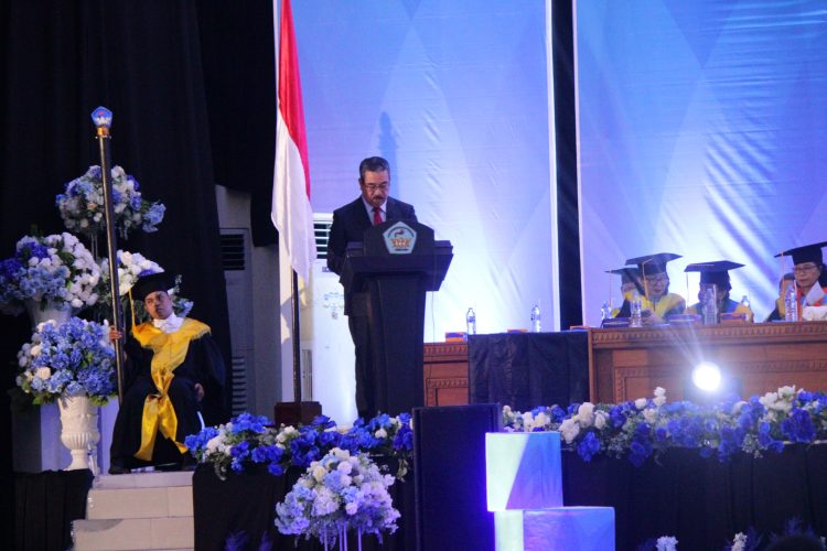 Gubernur Maluku Hendrik Lewerissa Hadiri 923 Wisudawan Unpatti