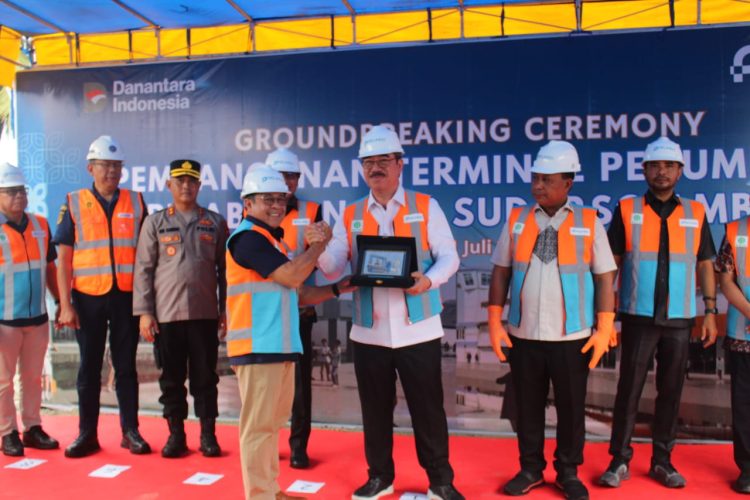 Gubernur Hadiri Groundbreaking Ceremony Pembangunan Terminal Penumpang Pelabuhan Yos Sudarso
