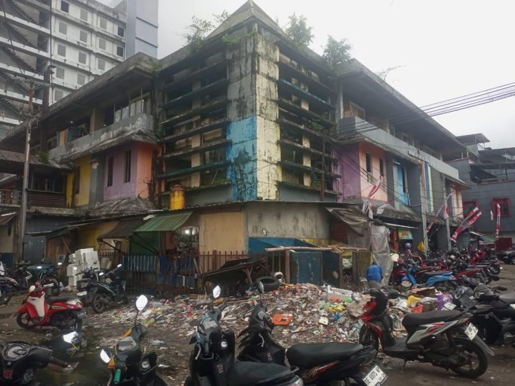 Wali Kota Ambon Jangan Tutup Mata, Pasar Gotong Royong Butuh Perhatian