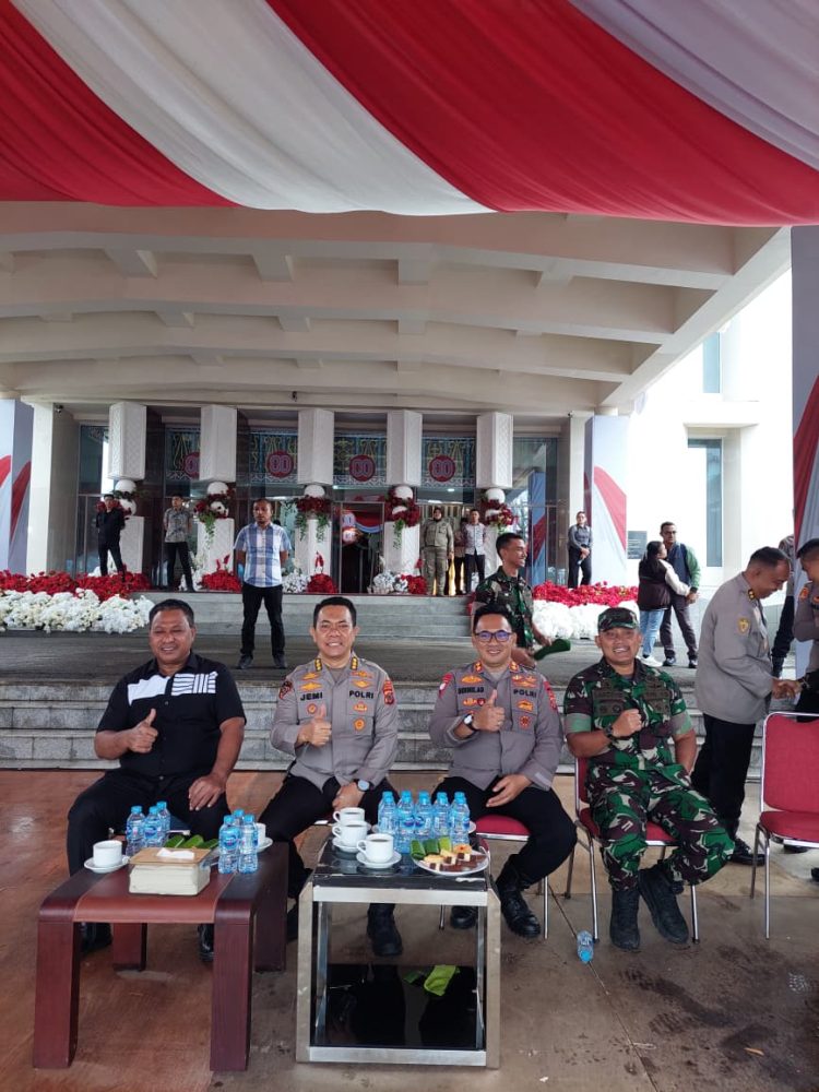 WAGUB TINJAU GLADI KOTOR UPACARA HUT RI KE-80