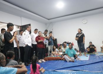 Gubernur Bersama Wagub Tinjau Korban Kebakaran Lewerissa: Bantuan Akan Segera di Salurkan