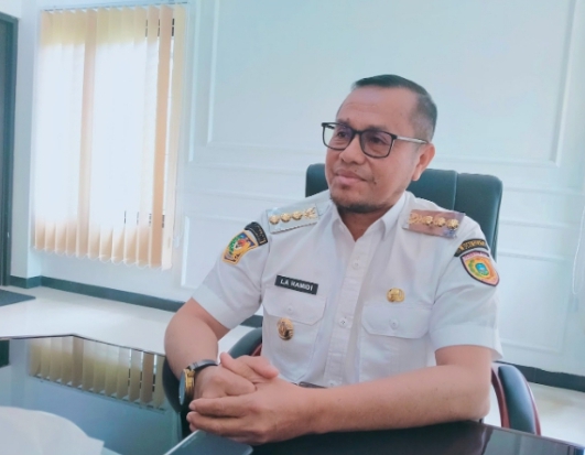 Bupati Bursel Akhiri Polemik Pemindahan Gaji OPD, Tegaskan Prioritas Bank Daerah