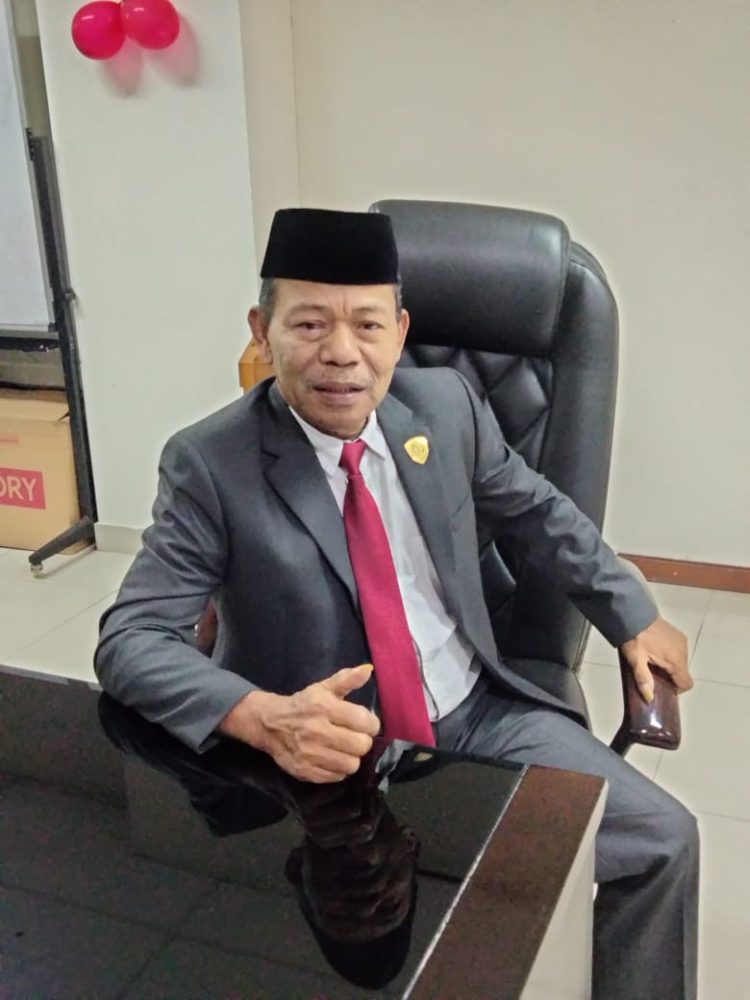 Ruas Jalan SBB Masih Jauh Dari Harapan, Ismail Marasabessy; Minta Keseriusan Kepala Balai Jalan dan Jembatan Maluku