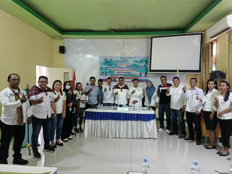 Pucuk Pimpinan Partai Perindo Bursel Resmi Dinakodai Bernadus Waemese