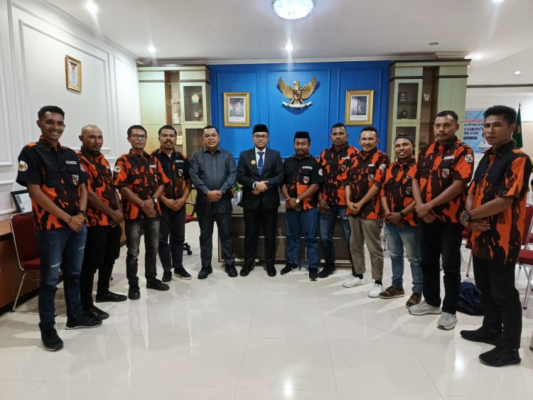Bupati Bursel La Hamidi Lantik 13 pejabat Eselon II, Di Apresiasi OLeh Jajaran Pengurus Majelis Pemuda Pancasila