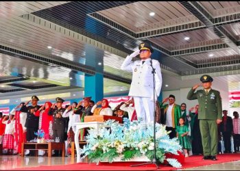 Bupati Bursel La Hamidi Perdana Pimpin Upacara HUT RI Ke-80 di alun – alun Kota Namrole