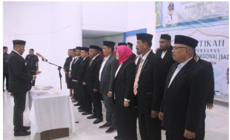Bupati La Hamidi Lantik Pengurus LPTQ Dan Baznas Buru Selatan Masa Bakti 2025-2030