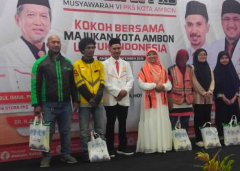 Aksi Nyata DPD PKS Kota Ambon Berikan Santunan