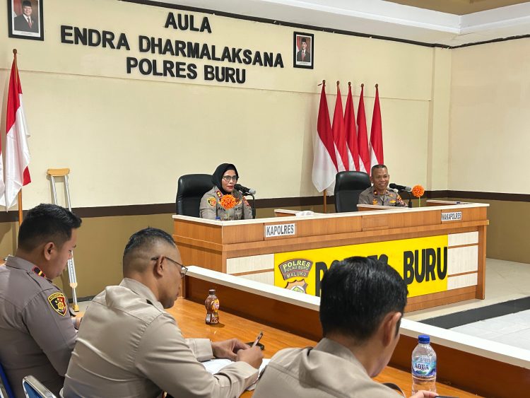 Kapolres Buru Pimpin Rapat Implementasi Empat Program Prioritas Kapolda Maluku