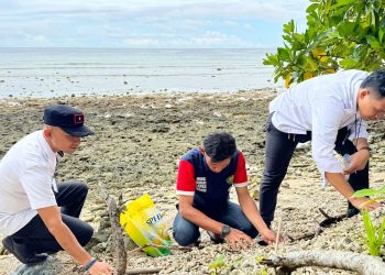 Manfaatkan Bebatuan Pantai, Warga Binaan Lapas Wahai Siap Tampilkan Kerajinan Baru