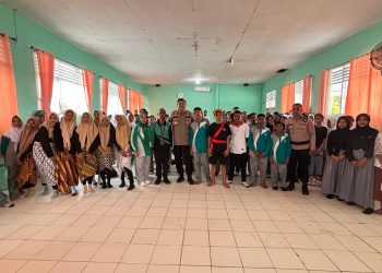 Kapolres Buru Selatan Andi P. Lorena Sambangi SMA Negeri 7 Buru Selatan Ajak Siswa Jaga Kamtibmas